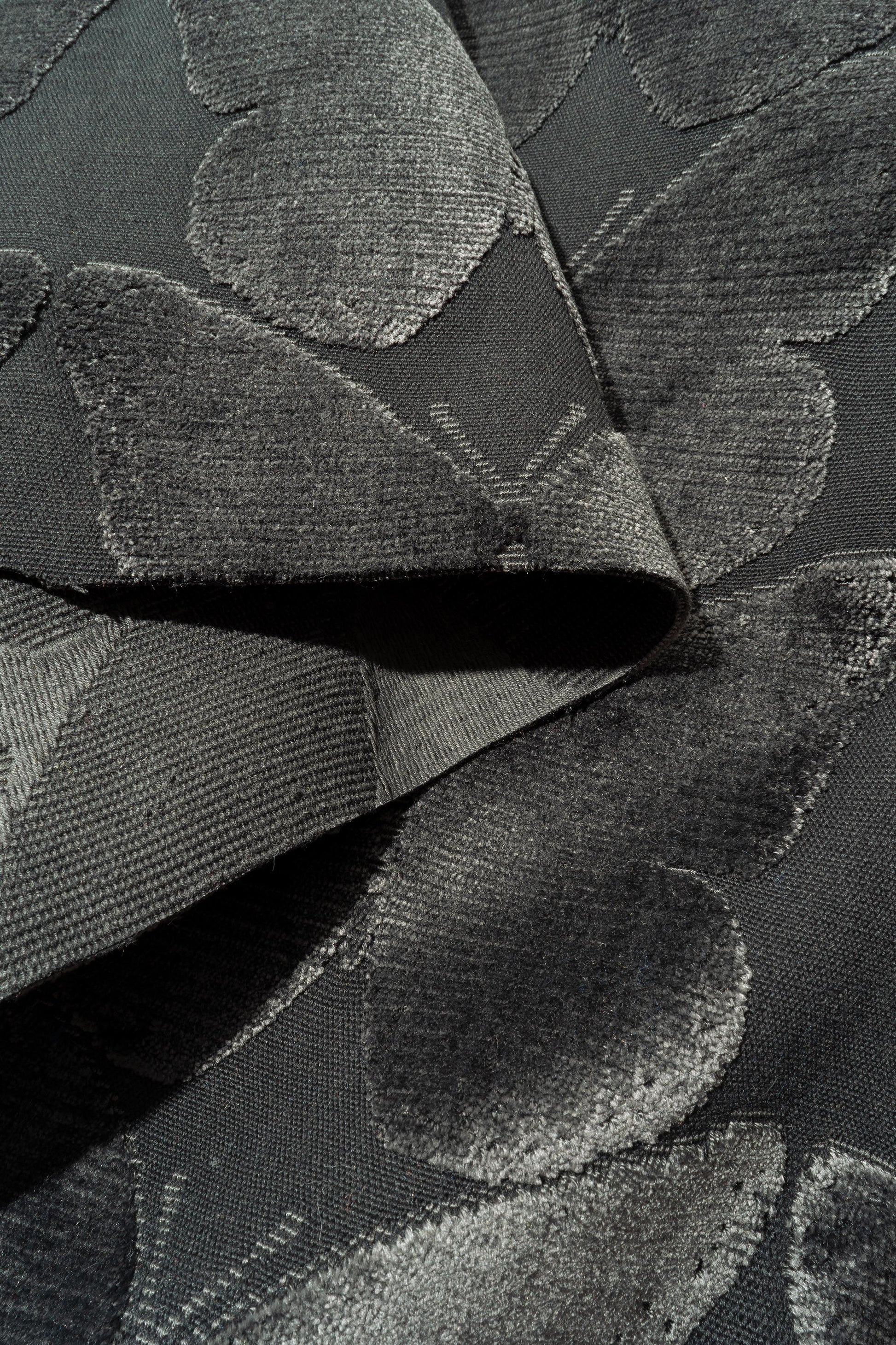 The Coleous Fabric in Turbojet || Folded