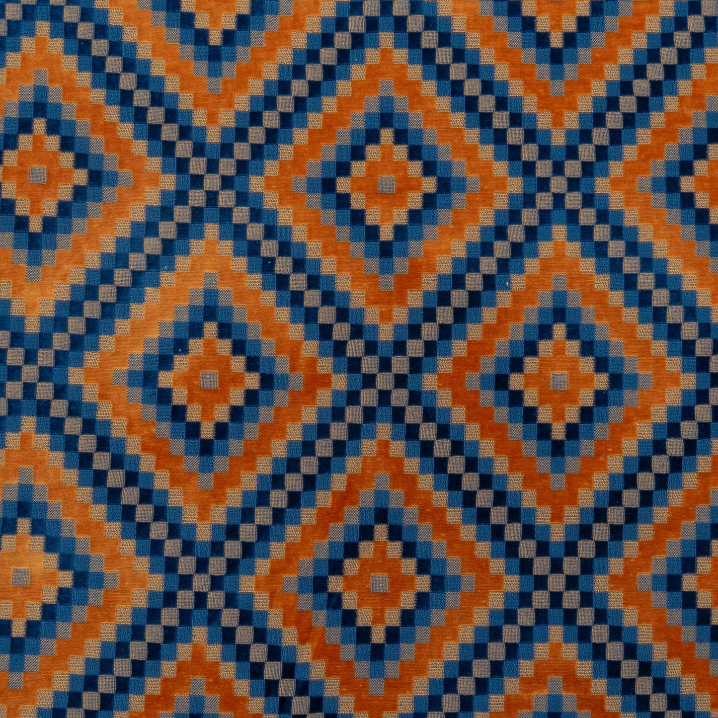 The Throne Velvet Fabric in Bronco || Close Up